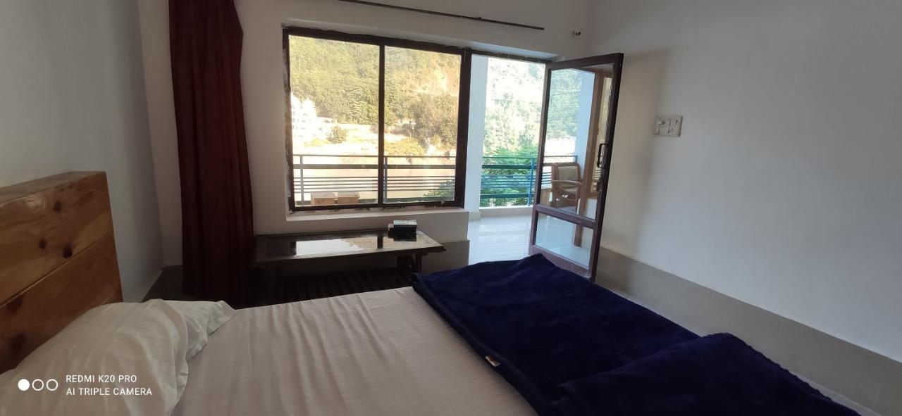 H7 Stay On The Ganges, Yoga & Spa Resort, Rishikesh Exterior photo