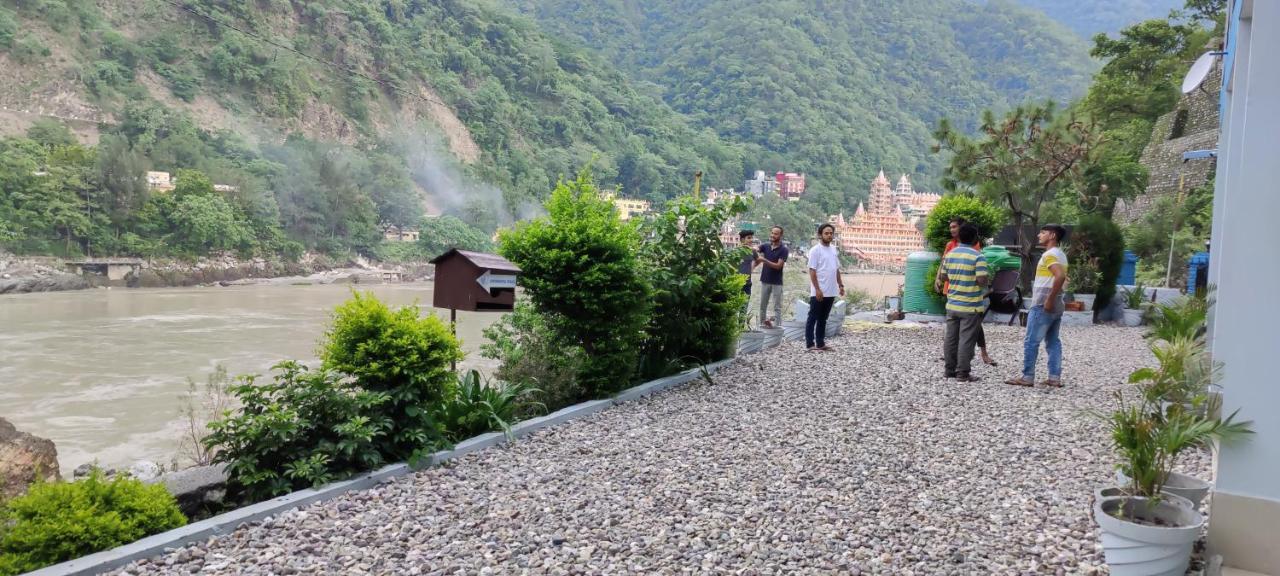 H7 Stay On The Ganges, Yoga & Spa Resort, Rishikesh Exterior photo