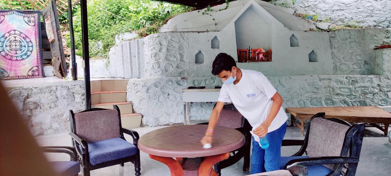 H7 Stay On The Ganges, Yoga & Spa Resort, Rishikesh Exterior photo
